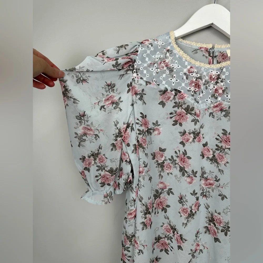Umgee Floral Sheer Lace Puff Sleeve Top Blouse Medium